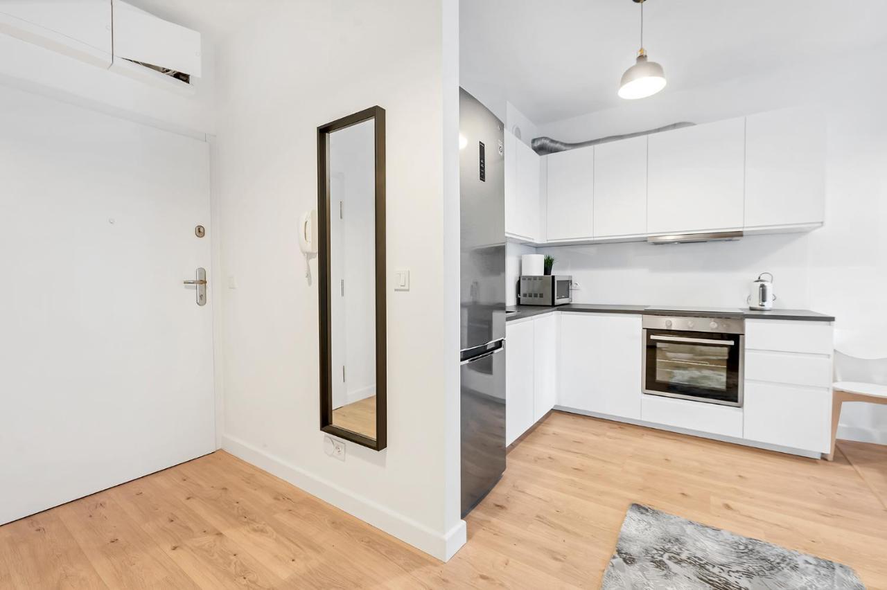 Luxury In City -2-Bright-Secure&Freeparking Лодзь Экстерьер фото